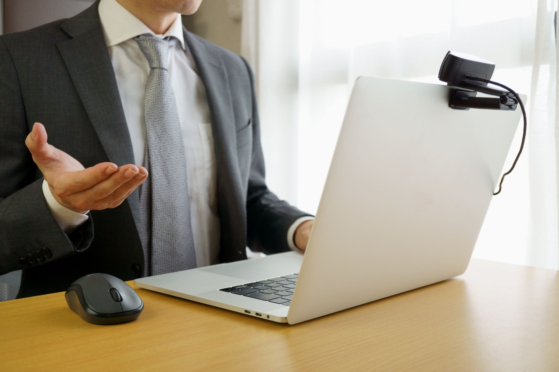 リモートワークで自由に働くエンジニアへ